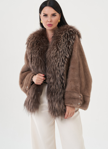 Куртка из норки с отделкой из меха чернобурки 