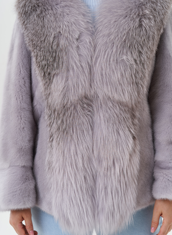 Укороченная норковая шуба с чернобуркой