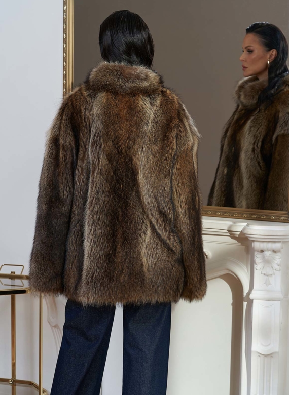Шуба из меха канадского енота