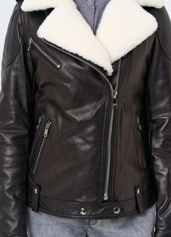 Утепленная кожаная куртка с мехом модель № 75330 в рассрочку