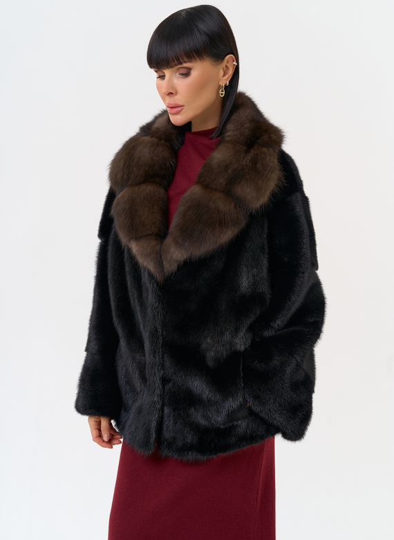 Шуба из меха норки с воротником из меха куницы