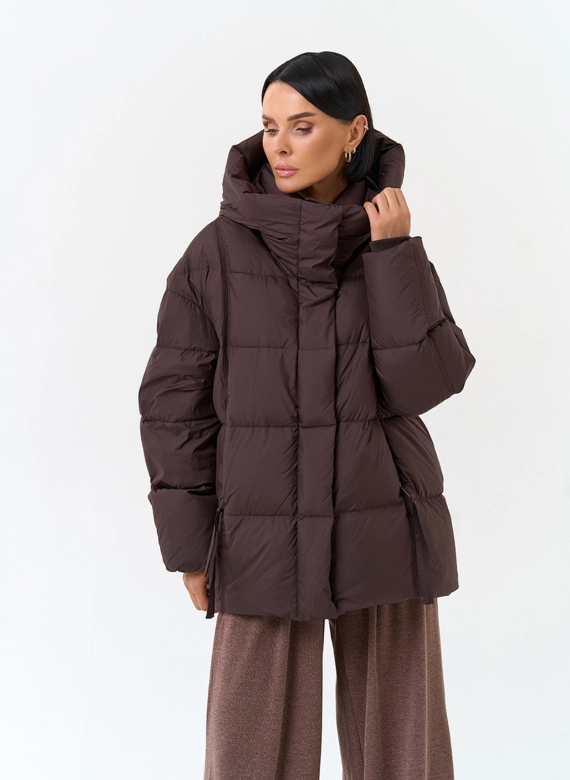 Женский пуховик с капюшоном фото